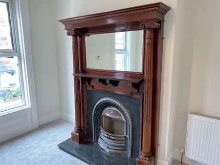 263 Ravenhill Avenue, Belfast, BT6 8LF - Photo 2