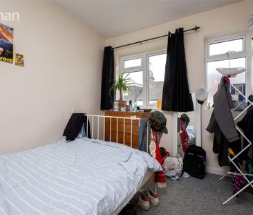 4 bedroom terraced house to rent - Photo 3