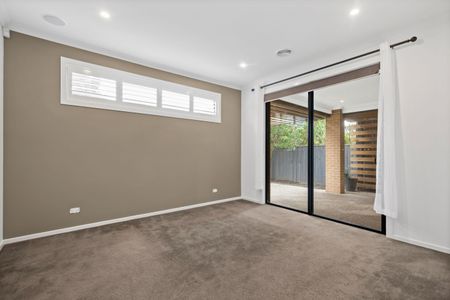Stunning 4-Bedroom Home in Mickleham - Photo 5