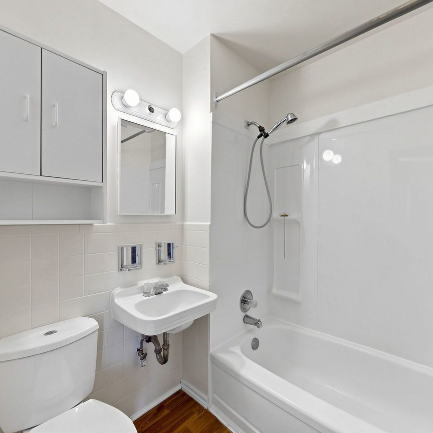 For Lease - 70 Mill Street Unit# 1, Halton Hills, Ontario - Photo 1