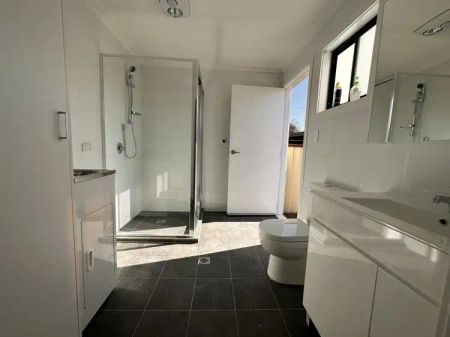 “2 Bedroom Granny Flat” - Photo 5