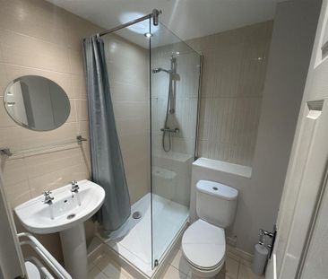 2 bedroom apartment to rent - Photo 6