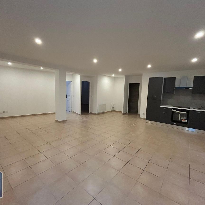 Location Appartement 3 pièces 81m² MARIGNANE 13700 - Photo 1