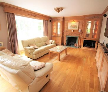 6 bedroom detached house to rent - Photo 2