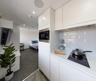 Flat 11, 16-18 Grinfield Street, University Campus - Photo 4