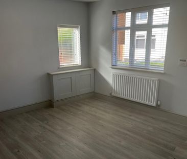 2 bedroom end of terrace house to rent - Photo 5