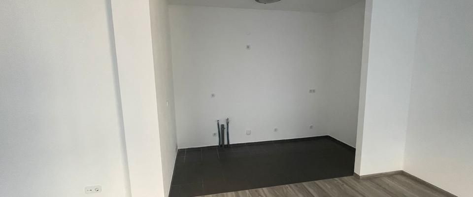 Charmante 2 Zimmer Wohnung im herzen von Oberhausen kernsaniert - Foto 1