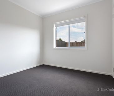 80 Cinnamon Drive, Lake Gardens - Photo 2