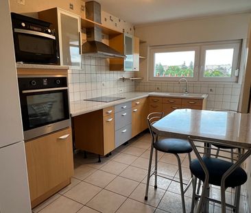 Location Appartement 4 pièces 80m² BESANCON 25000 - Photo 2