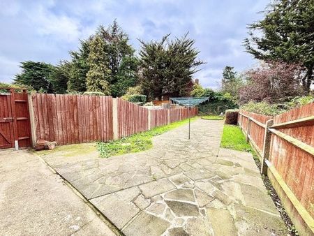 Hedgeley, Woodford Avenue, Redbridge IG4, Property for rent - Photo 4