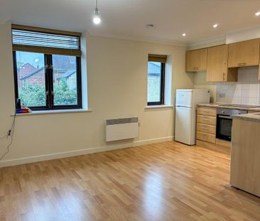 Studio to rent - Photo 5