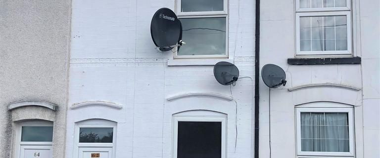 2 bedroom terraced house to rent - Photo 1