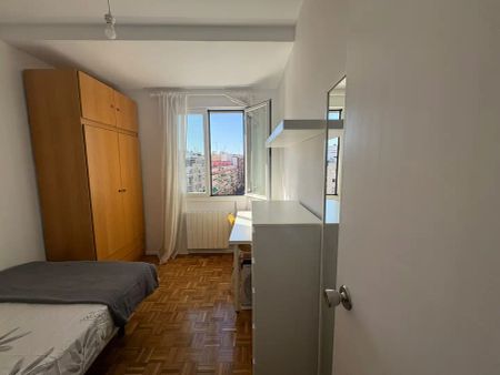 Madrid - Photo 2