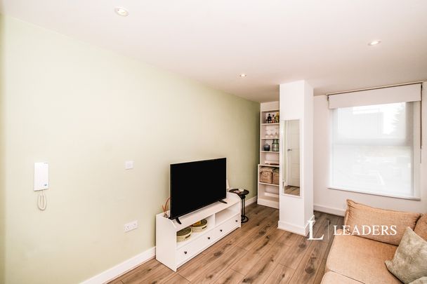 1 bedroom apartment to rent Romany Road, Worthing, BN13 - Photo 1