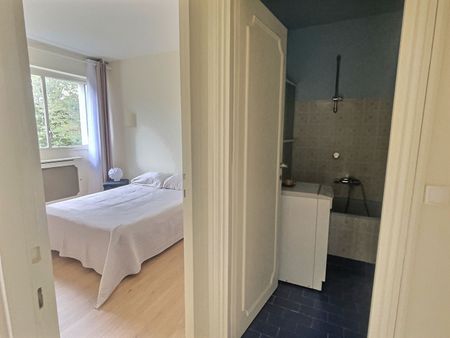 Location Appartement 2 pièces 47m² - Photo 4