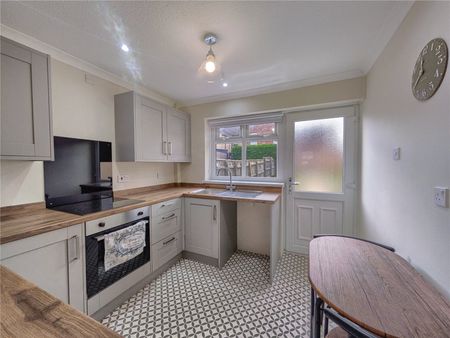 2 bed end of terraced bungalow to rent in Nightingale Walk, Stockton-on-Tees, TS20 - Photo 5