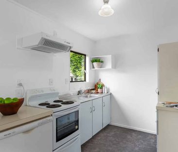 Te Atatu South - Two bedroom house - Photo 5