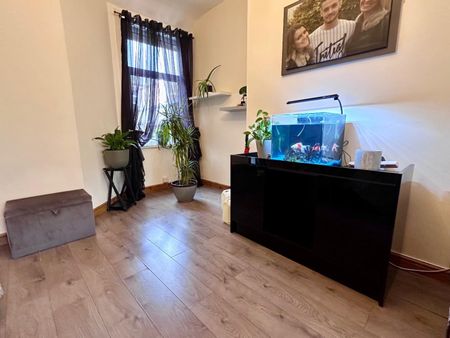 3 bedroom House To Let - Photo 2