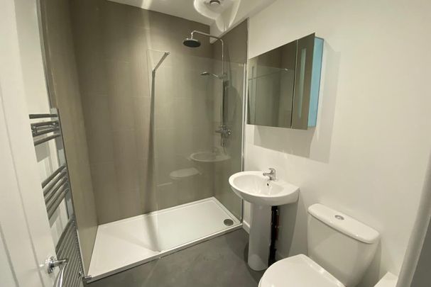 Flat 2 1 Chantrey Road, S8 - Photo 1