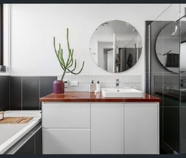 Stylish Living with Space & Comfort - Photo 6