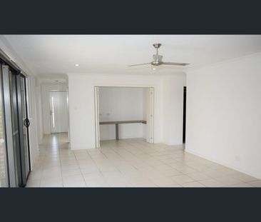 1/13 Moreton Drive, Rural View, Qld 4740 - Photo 1