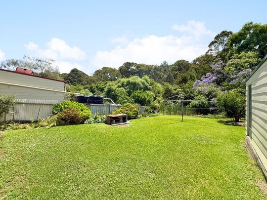 20 Princes Avenue, Charlestown - Photo 1