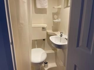 Flat 311 Fulham Palace Road, Fulham W6 9HH - Photo 4