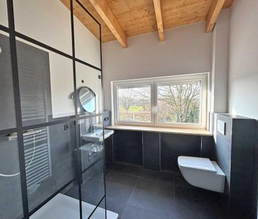 Sanierte 3-Zimmer-Dachgeschosswohnung mit großzügigem Balkon in Ham... - Photo 5