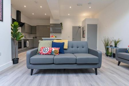 8 bedroom terraced house to rent - Photo 4