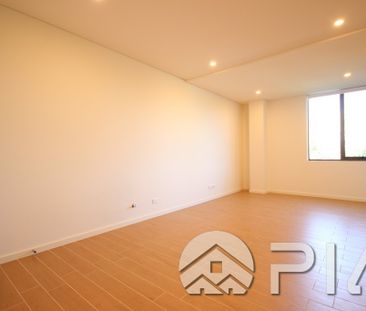 spacious one bedroom apartment for lease ! - Photo 3