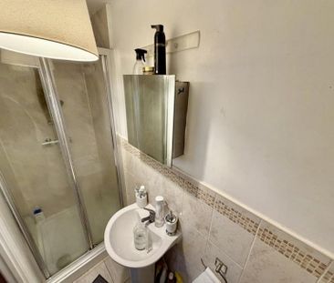 4 Bedroom Semi Detached To Let - Photo 3