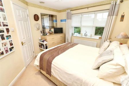 5 bedroom detached house to rent - Photo 3