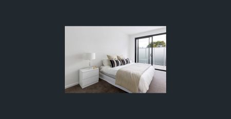 Exceptional Three Bedroom Apartment Offering Comfort and Convenience - Photo 4