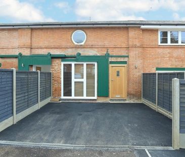 Coach House Mews, Rear Of 44 High Street - Photo 1