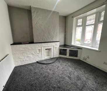 3 bedroom end of terrace house to rent - Photo 5