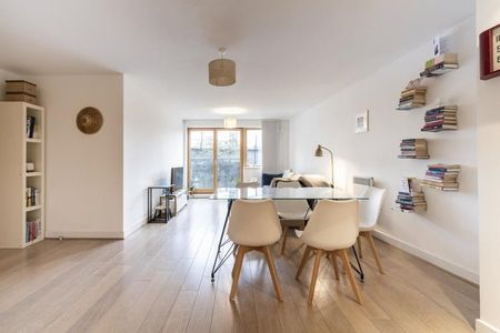 2 Bed Flat, Meath Crescent, E2 - Photo 3