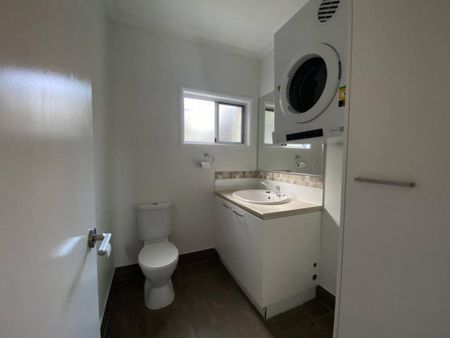 Easy Living - Photo 4