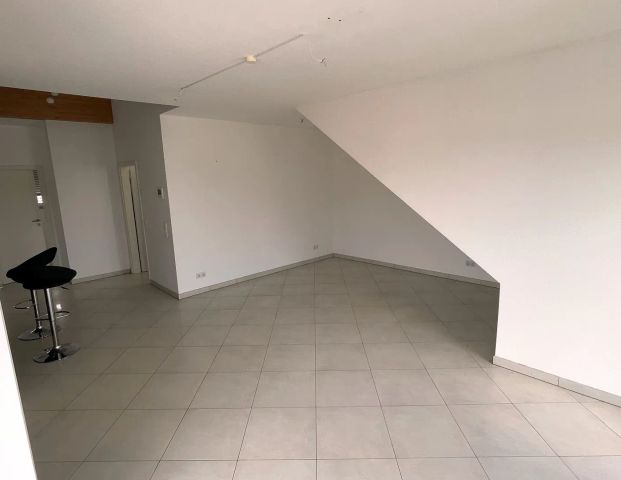 Penthousewohnung mit Dachterrasse im Zentrum von Merzig - Photo 1