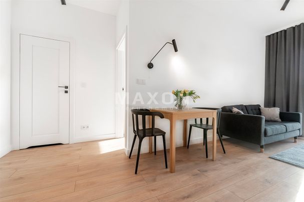 Dwupokojowe z garażem. - Zdjęcie 1