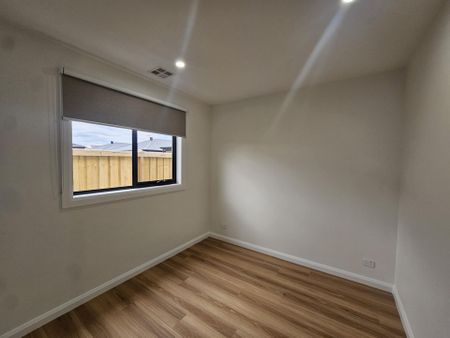 Stunning Family Home - Photo 4