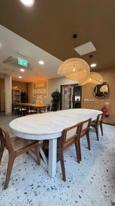 Bronze Studio - Photo 1