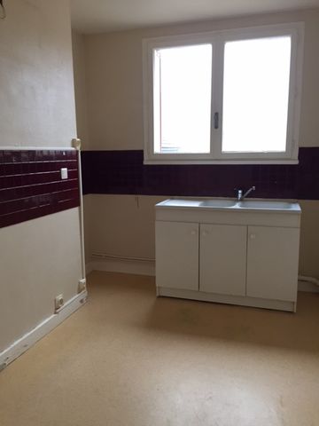 Location - Appartement T4 - 74 m² - Ornans - Photo 2