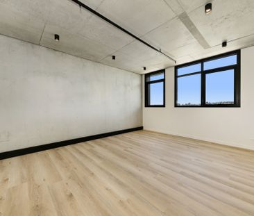 Where Modern Design Meets Effortless Lifestyle! - Photo 6