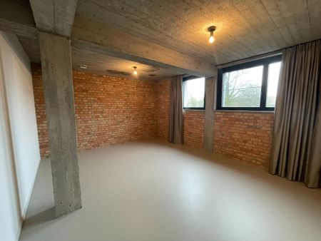 EXCLUSIEF 2-SLAAPKAMER LOFT-APPARTEMENT + overdekt TERRAS & ruime gelijkvloerse privative inpandige GARAGE (inclusief fietsberging & openlucht AUTOSTANDPLAATS - Foto 5