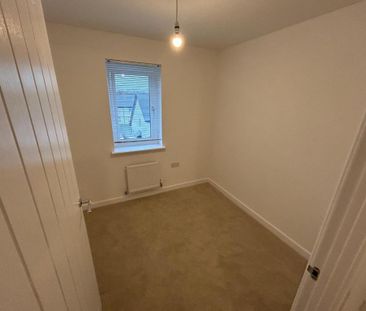 3 bedroom semi-detached house to rent - Photo 3