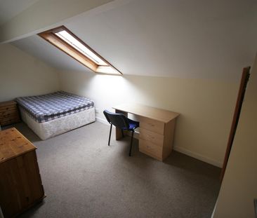 6 bedroom terraced house to rent - Photo 3