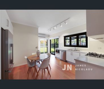 28 Sandridge Avenue, Port Melbourne, Vic 3207 - Photo 3
