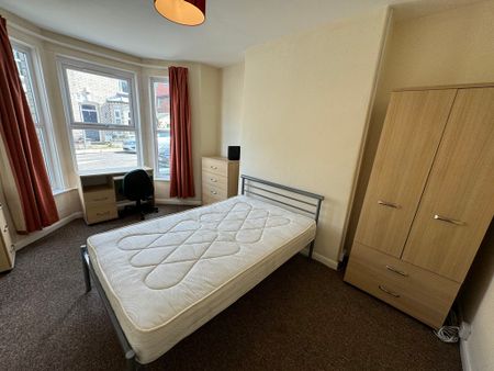 Thorpe Street, South Bank - P1285 - Photo 4