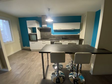 Location Appartement 3 pièces 79m² BOURGES 18000 - Photo 3