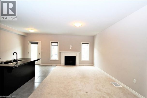 11 SONOMA VALLEY Crescent, Hamilton, Ontario, L9B0J3 - Photo 1
